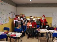 Anche quest’anno Babbo Natale ha consegnato 2500 calendari 2018 di educazione stradale