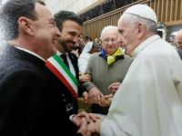 Consegnato il sale di Cervia a Papa Francesco dal sindaco Luca Coffari