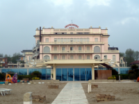 Decaduta la concessione demaniale della terrazza del Gran Hotel per mancato pagamento ed altre inadempienze.