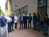 Il sindaco Medri in visita al presidio della Polizia di Stato a Pinarella