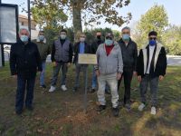 Una targa dedicata a Stefano Guidazzi nel  Parco Antico lavatoio