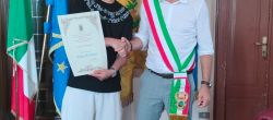 Il campione Alessio Tacchinardi ricevuto dal sindaco Mattia Missiroli